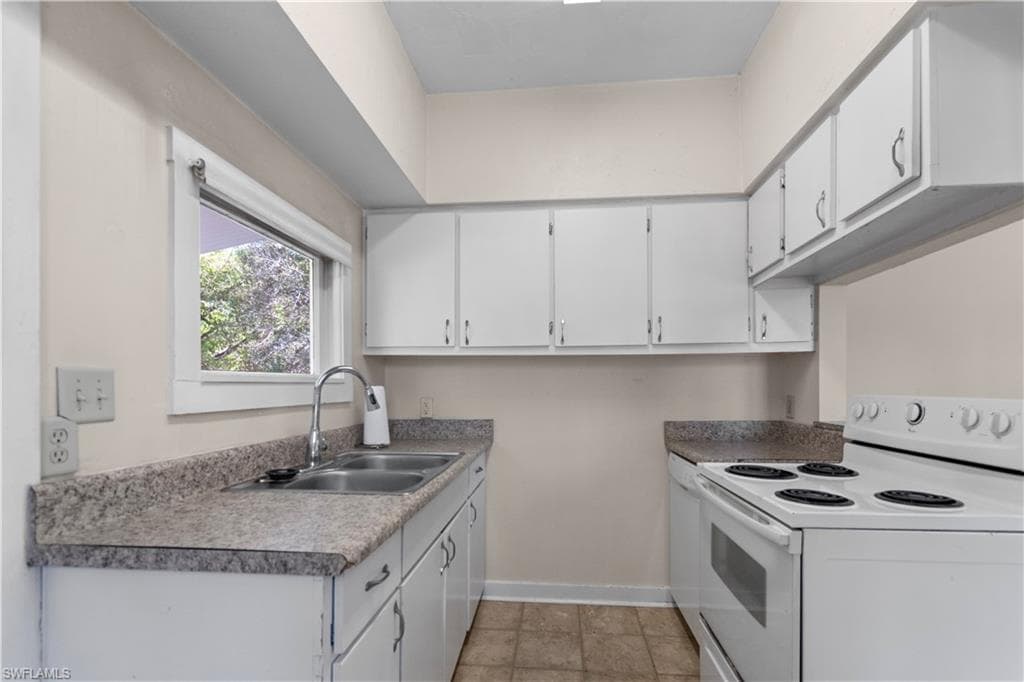 1615 Cranford AVE, FORT MYERS FL 33916-4