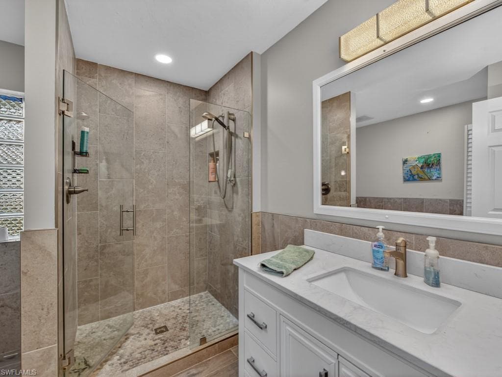 2264 Outrigger LN-7