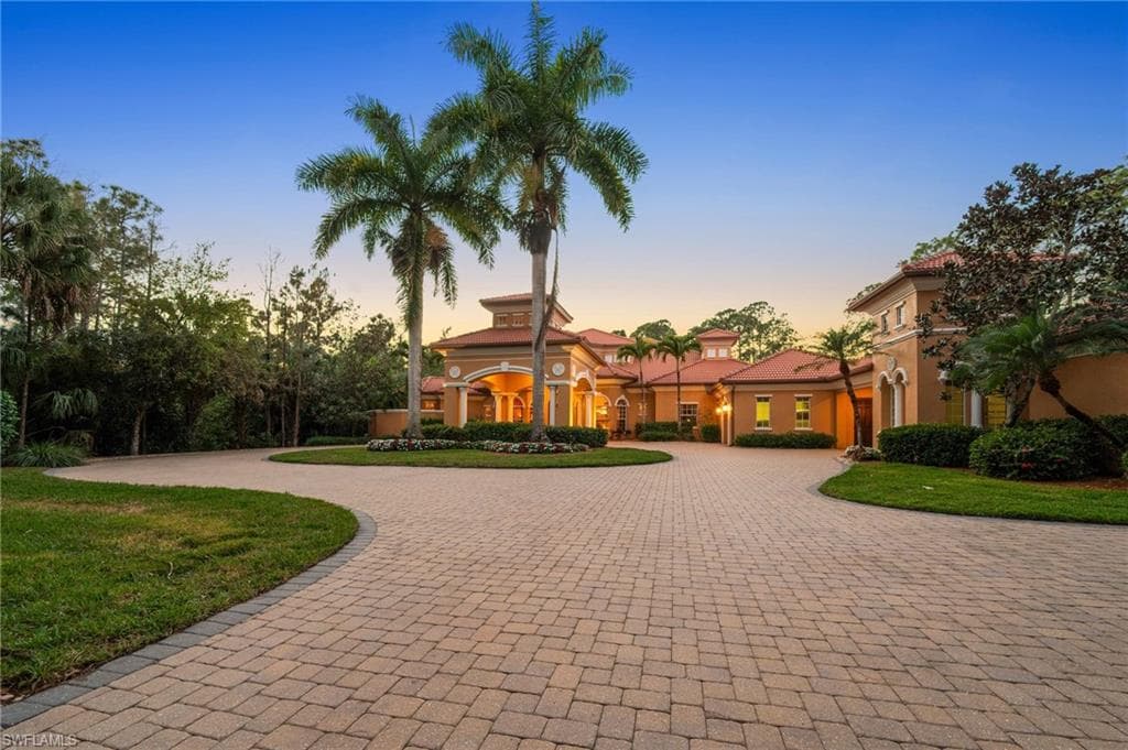 4415 Club Estates DR-41