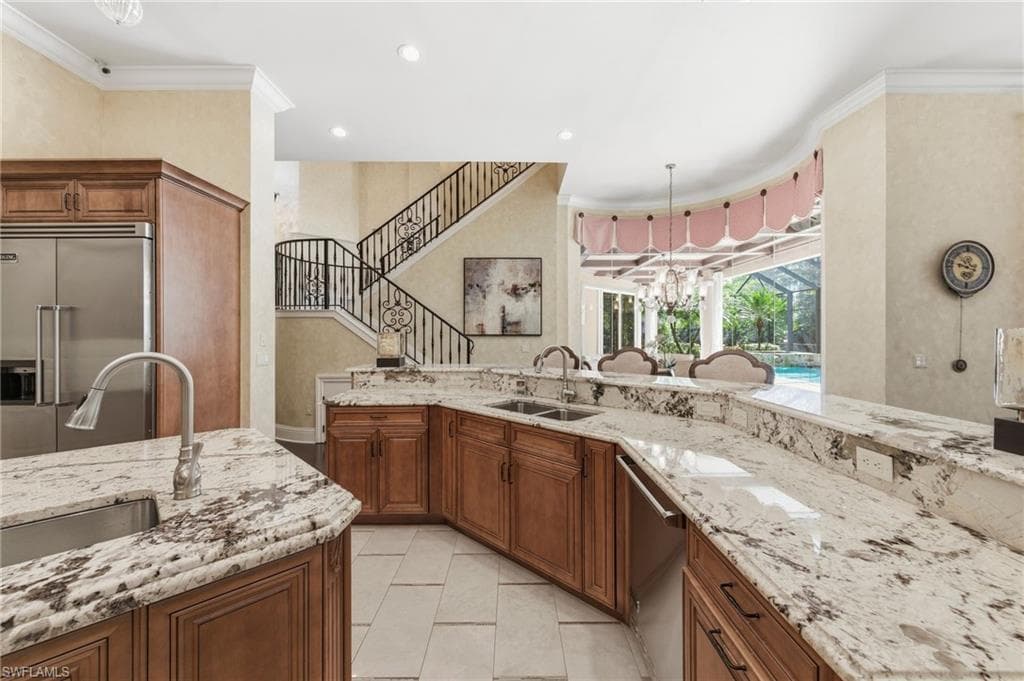4415 Club Estates DR-11