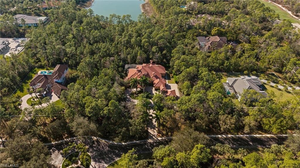 4415 Club Estates DR-40