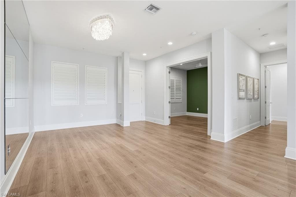 21490 Strada Nuova CIR # 307, ESTERO FL 33928-12