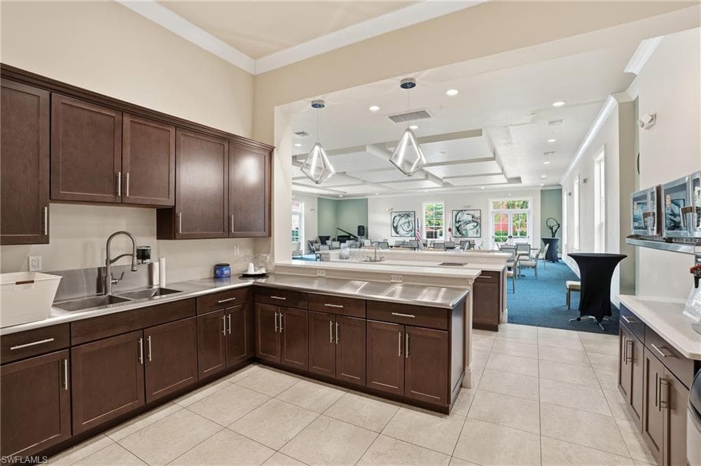 21490 Strada Nuova CIR # 307, ESTERO FL 33928-42