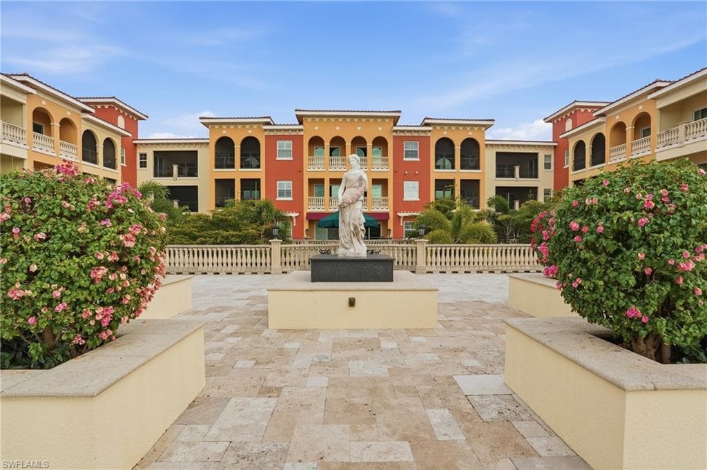 21490 Strada Nuova CIR # 307, ESTERO FL 33928-2