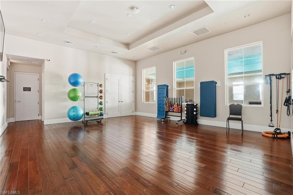 21490 Strada Nuova CIR # 307, ESTERO FL 33928-44