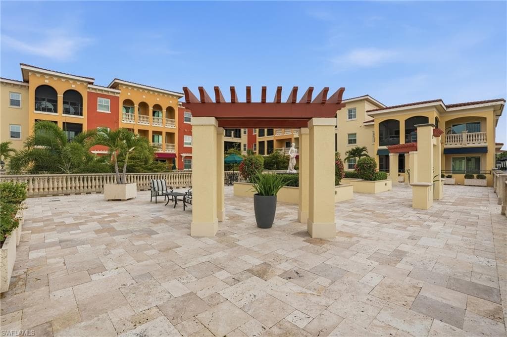 21490 Strada Nuova CIR # 307, ESTERO FL 33928-38