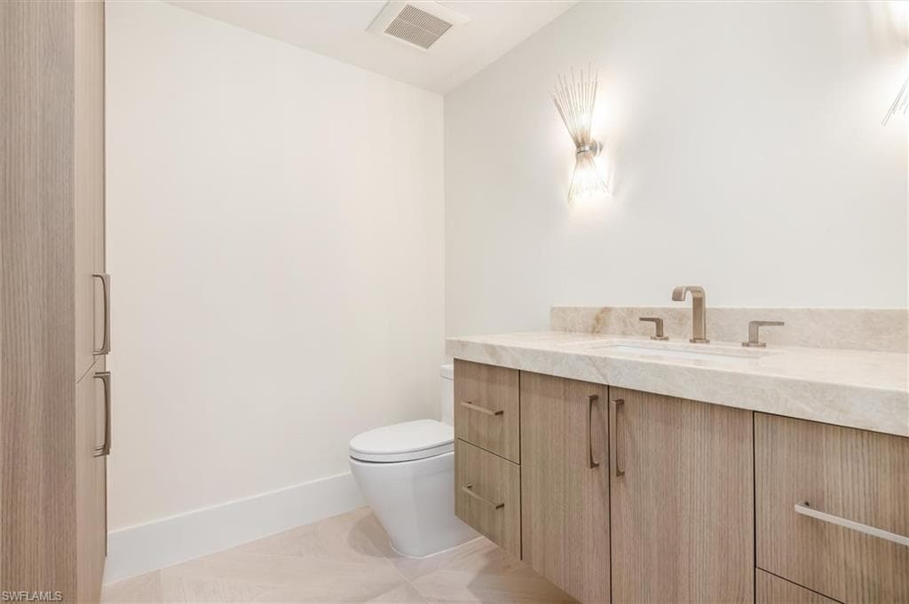 980 Cape Marco DR # 1705, MARCO ISLAND FL 34145-33