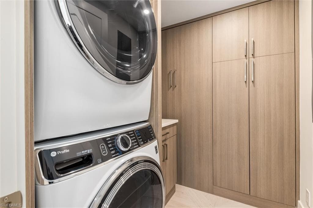 980 Cape Marco DR # 1705, MARCO ISLAND FL 34145-34