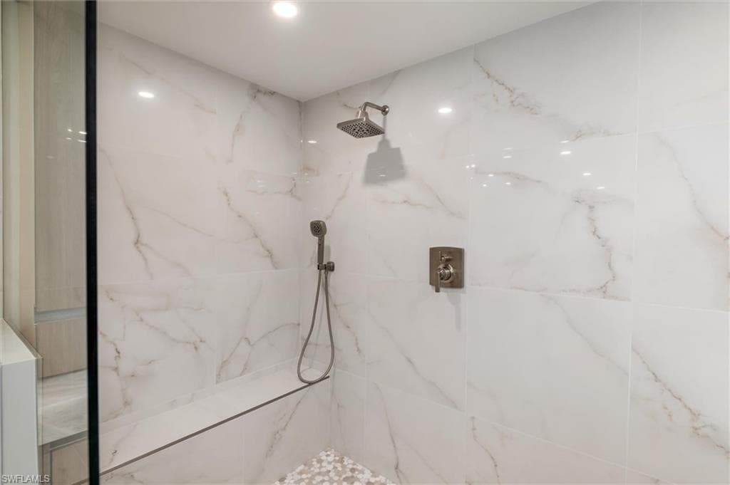 980 Cape Marco DR # 1705, MARCO ISLAND FL 34145-24