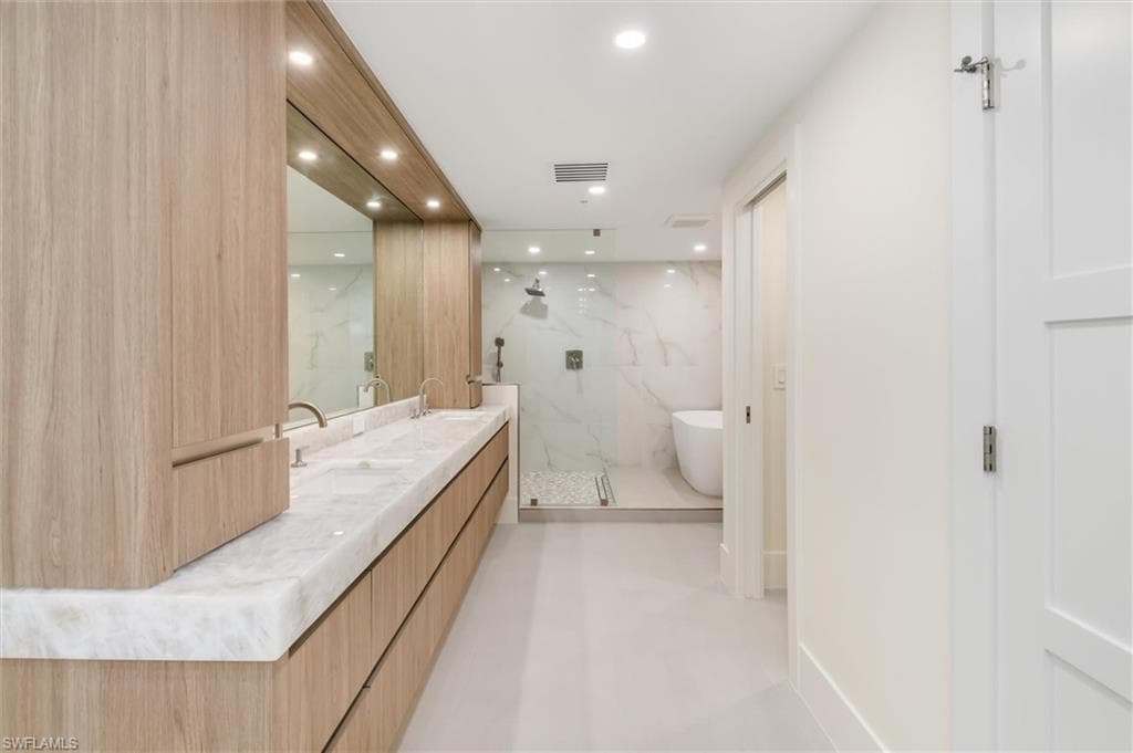 980 Cape Marco DR # 1705, MARCO ISLAND FL 34145-20