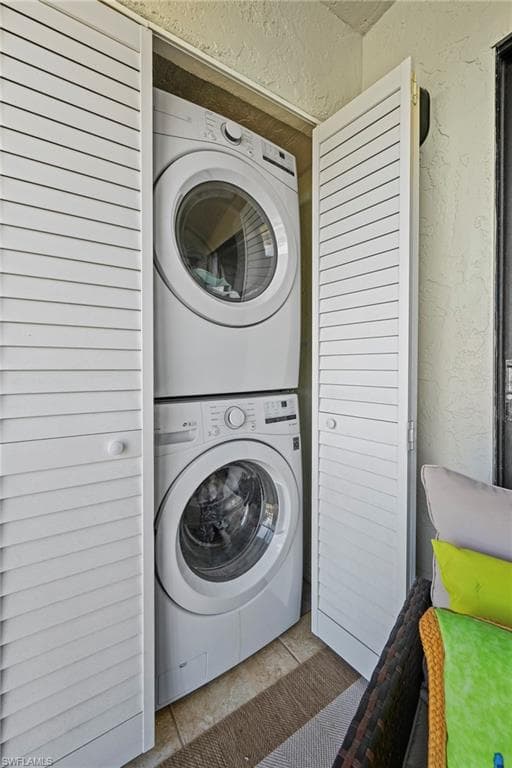 9290 Lake Park DR 201-18