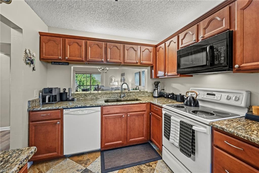 9290 Lake Park DR 201-3