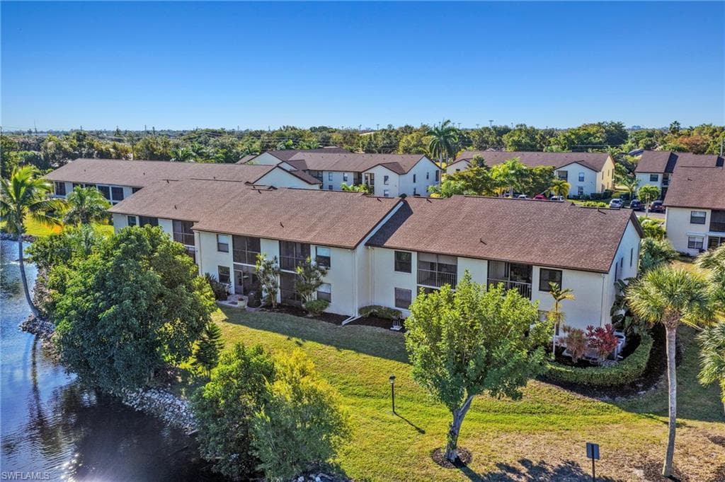 9290 Lake Park DR 201-20