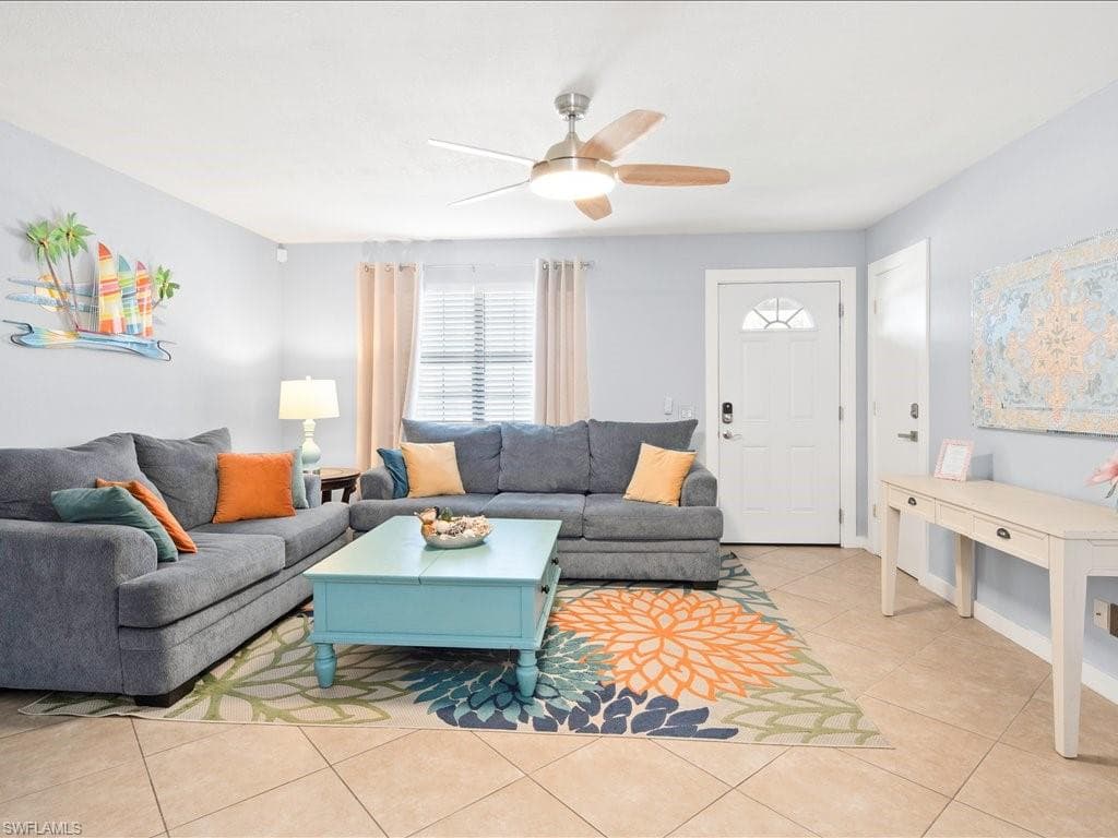 2469 Florida AVE, NAPLES FL 34112-5