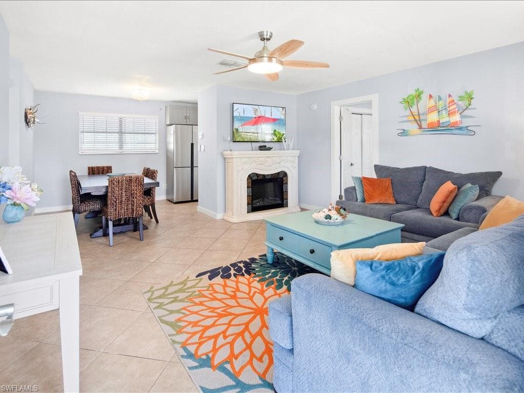 2469 Florida AVE, NAPLES FL 34112-3