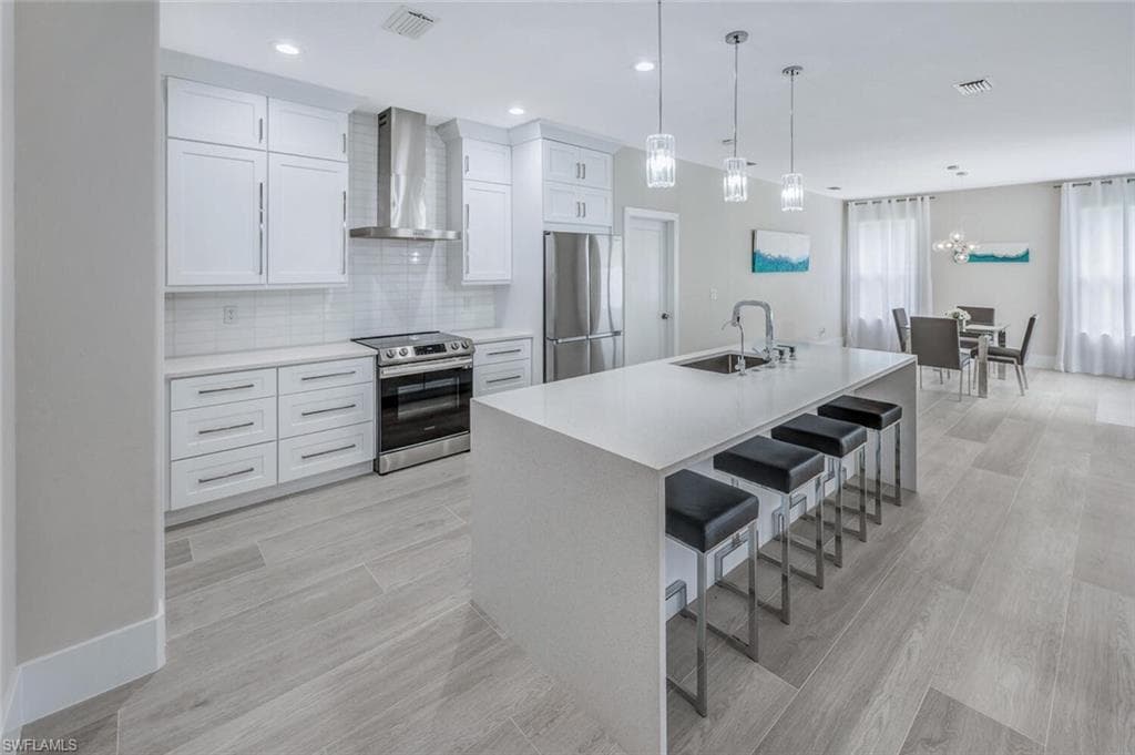 8260 Laurel Lakes BLVD, NAPLES FL 34119-12