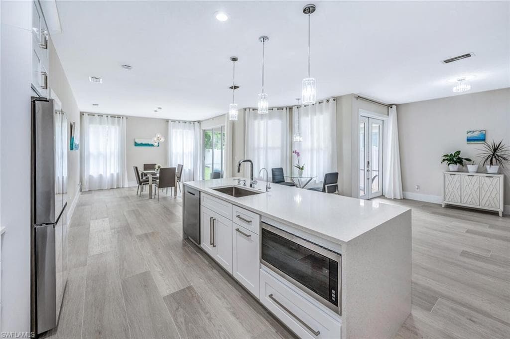 8260 Laurel Lakes BLVD, NAPLES FL 34119-13