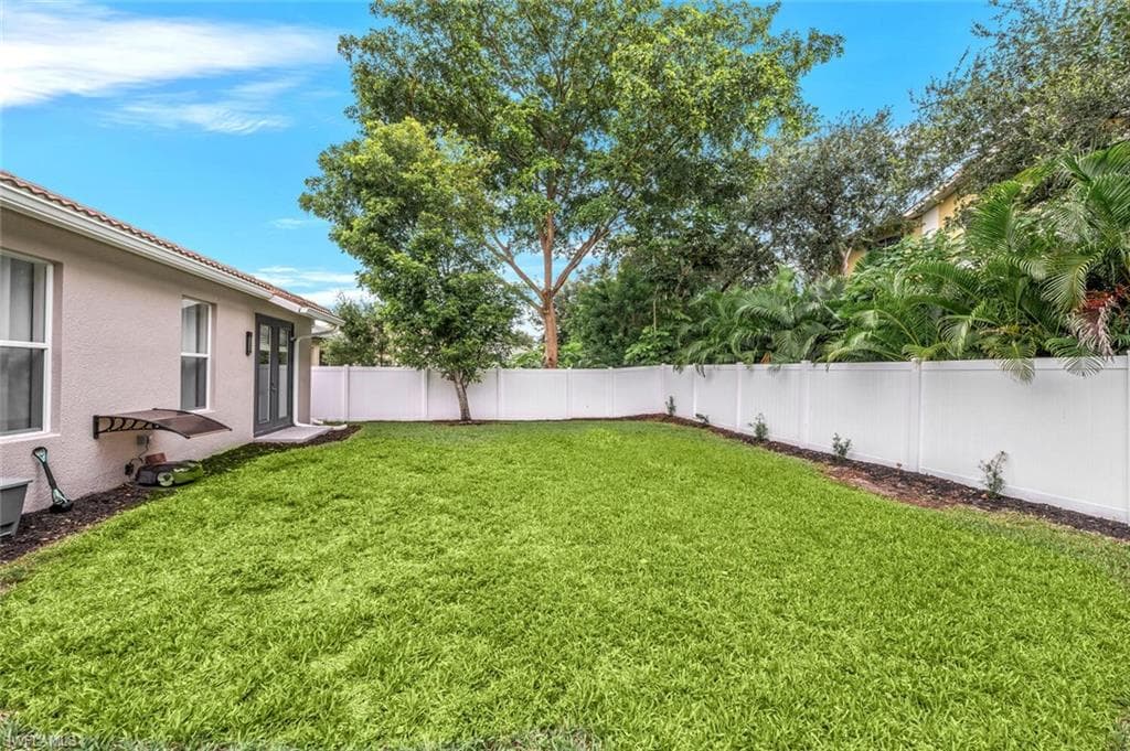 8260 Laurel Lakes BLVD, NAPLES FL 34119-36