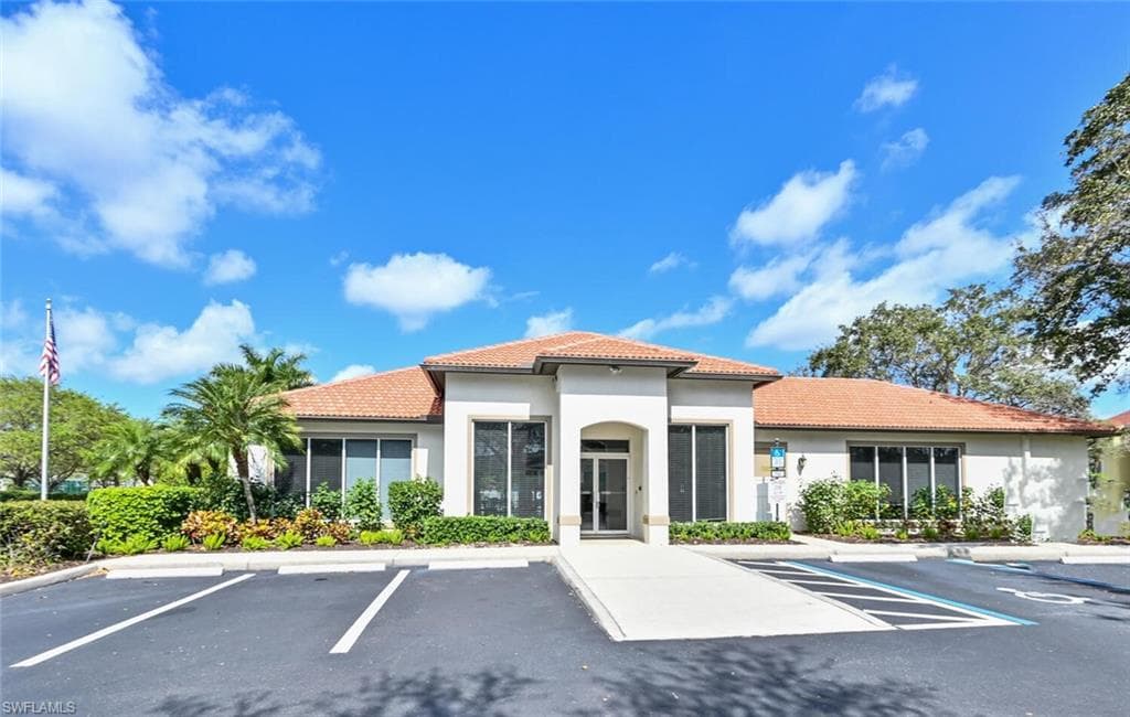 8260 Laurel Lakes BLVD, NAPLES FL 34119-38