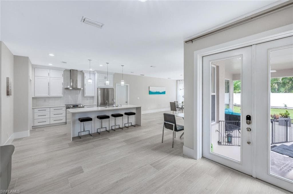 8260 Laurel Lakes BLVD, NAPLES FL 34119-7