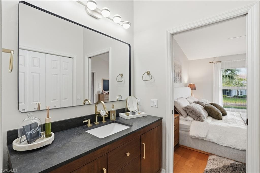 5435 Worthington LN # 204, NAPLES FL 34110-31