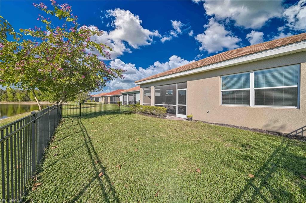 3132 Royal Gardens AVE, FORT MYERS FL 33916-38