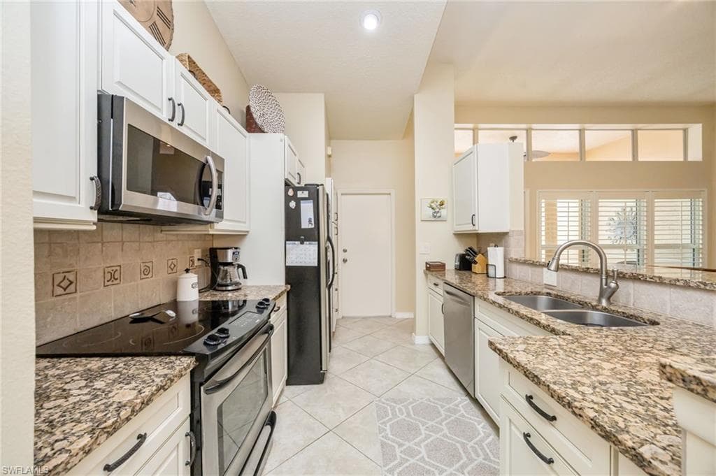 7546 Mill Pond CIR, NAPLES FL 34109-7