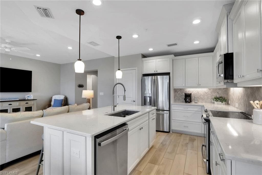 2647 Seychelles CIR # 2202, OTHER FL 34112-8