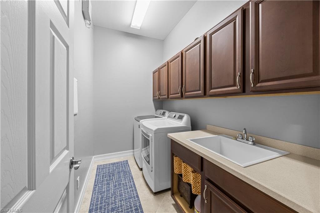 8250 Sumner AVE, FORT MYERS FL 33908-19