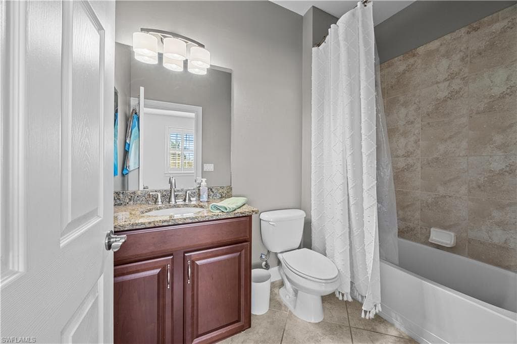 8250 Sumner AVE, FORT MYERS FL 33908-34