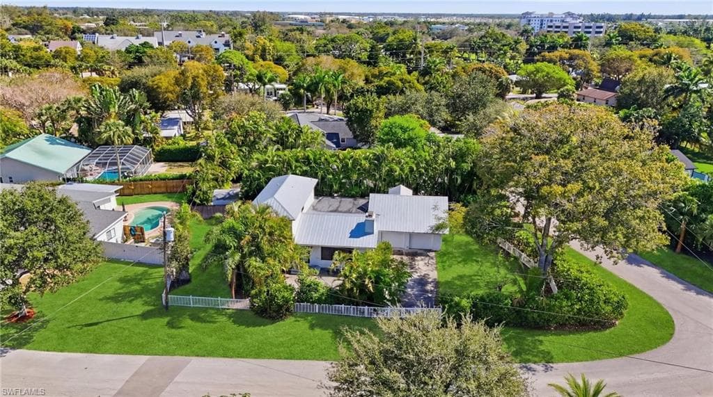 1260 Forest AVE, NAPLES FL 34102-2