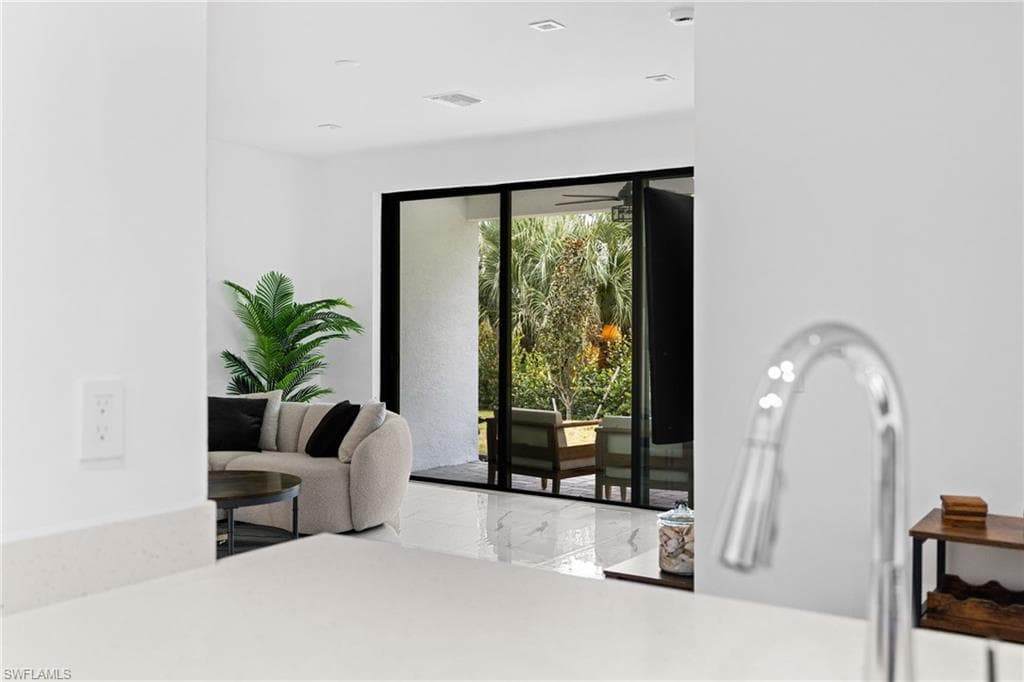 13016 Georges Cay PL-12