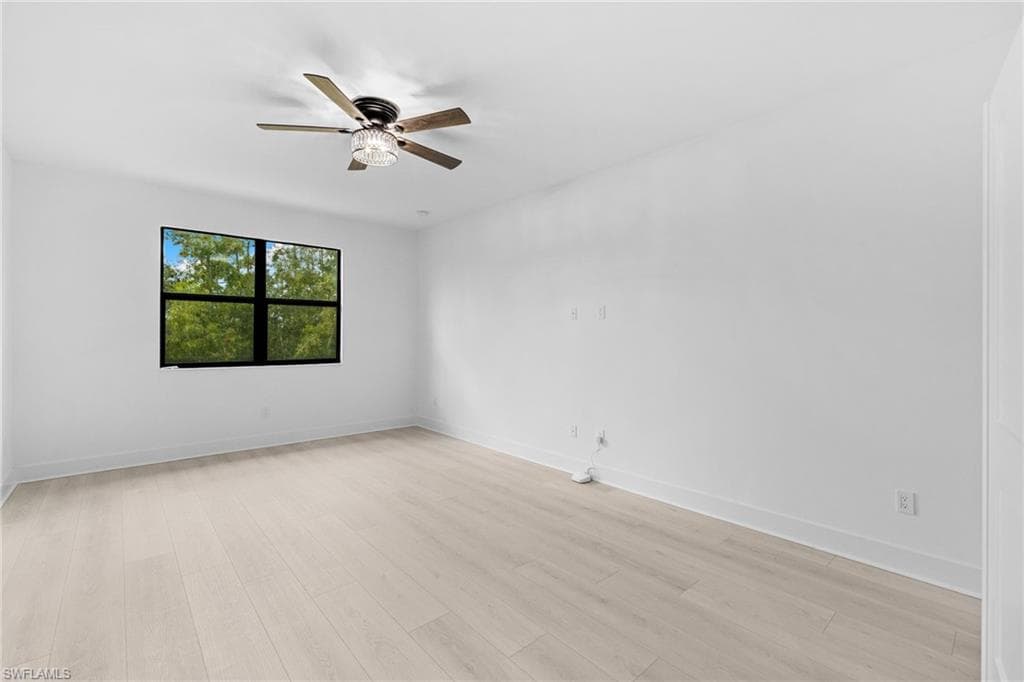 13016 Georges Cay PL-21