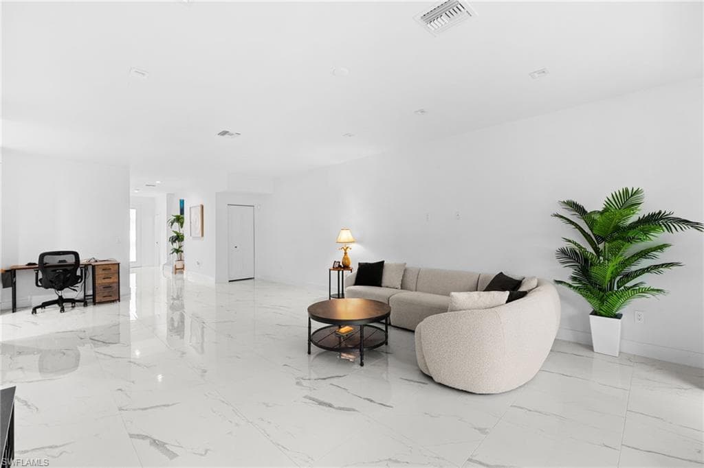 13016 Georges Cay PL-7