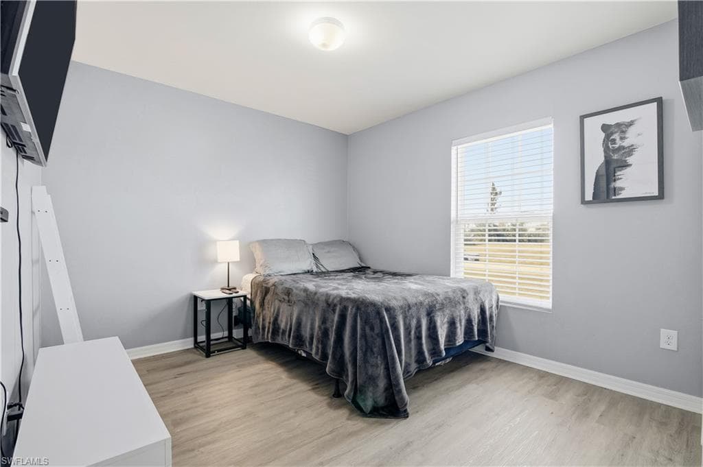 3919 NE 17th AVE, CAPE CORAL FL 33909-21