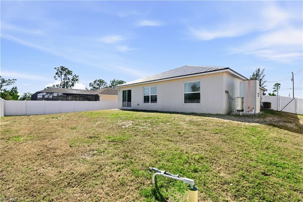 3919 NE 17th AVE, CAPE CORAL FL 33909-23