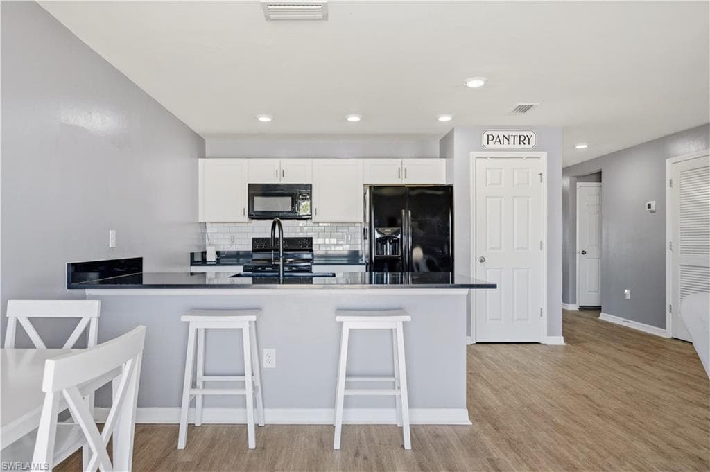 3919 NE 17th AVE, CAPE CORAL FL 33909-10