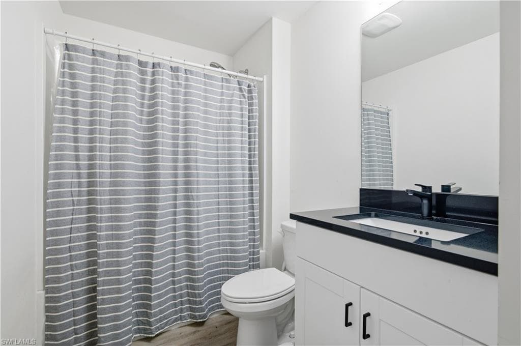 3919 NE 17th AVE, CAPE CORAL FL 33909-20