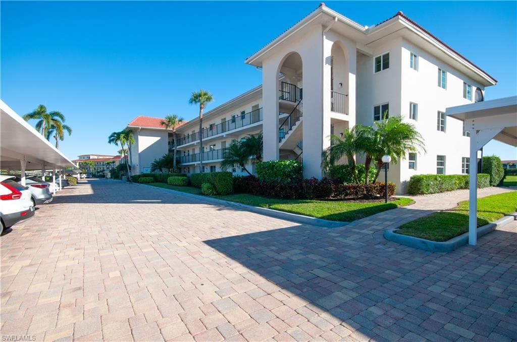 13 High Point CIR N 203-31