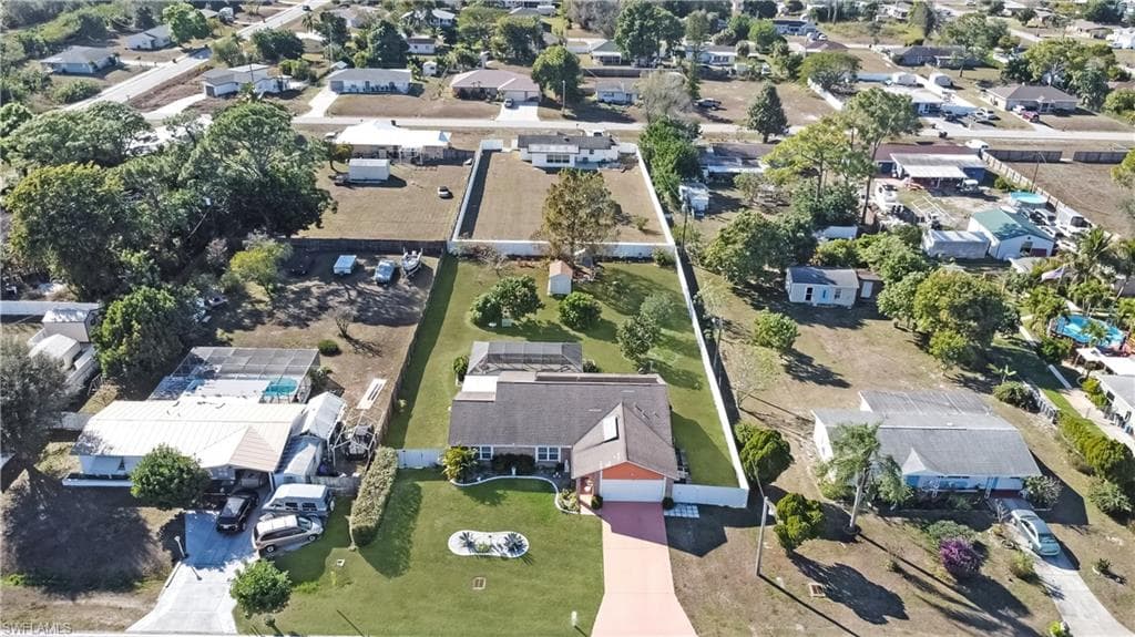 15 Maryland RD, LEHIGH ACRES FL 33936-3