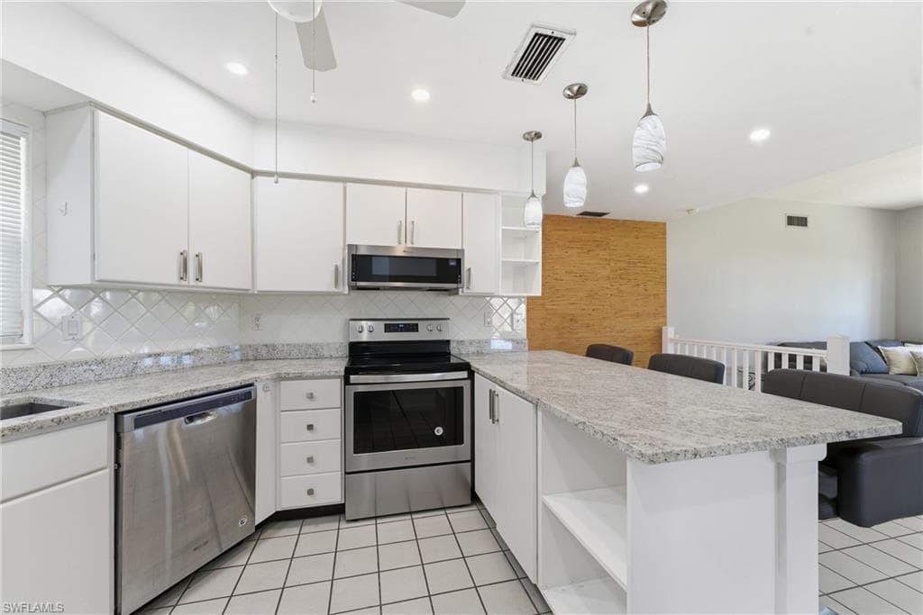 4 E Greens CIR, LEHIGH ACRES FL 33936-2