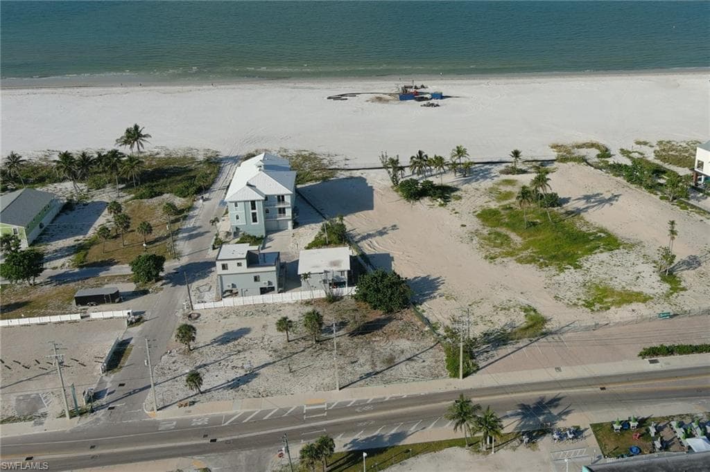 2370 Estero BLVD, FORT MYERS BEACH FL 33931-2