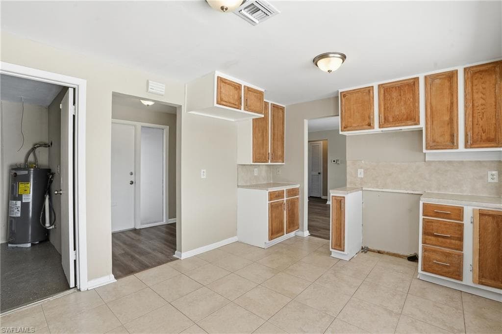 312 Hollywood ST, LEHIGH ACRES FL 33936-17