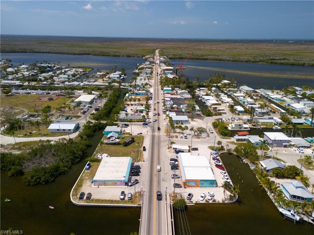 5500 Stringfellow RD, OTHER FL 33956-17