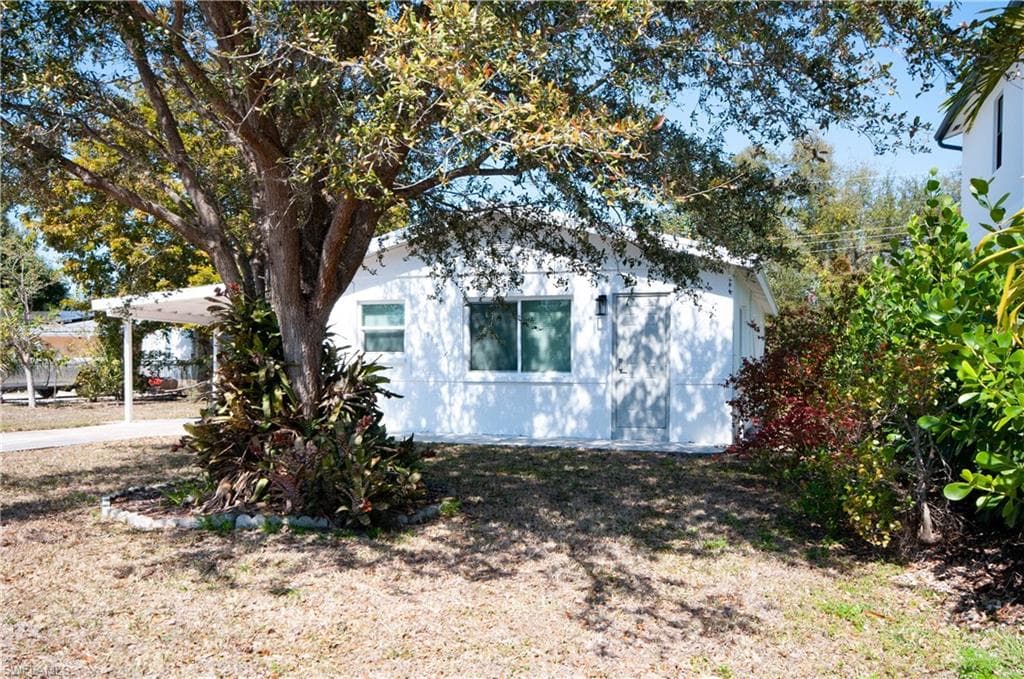 2685 Van Buren AVE-1