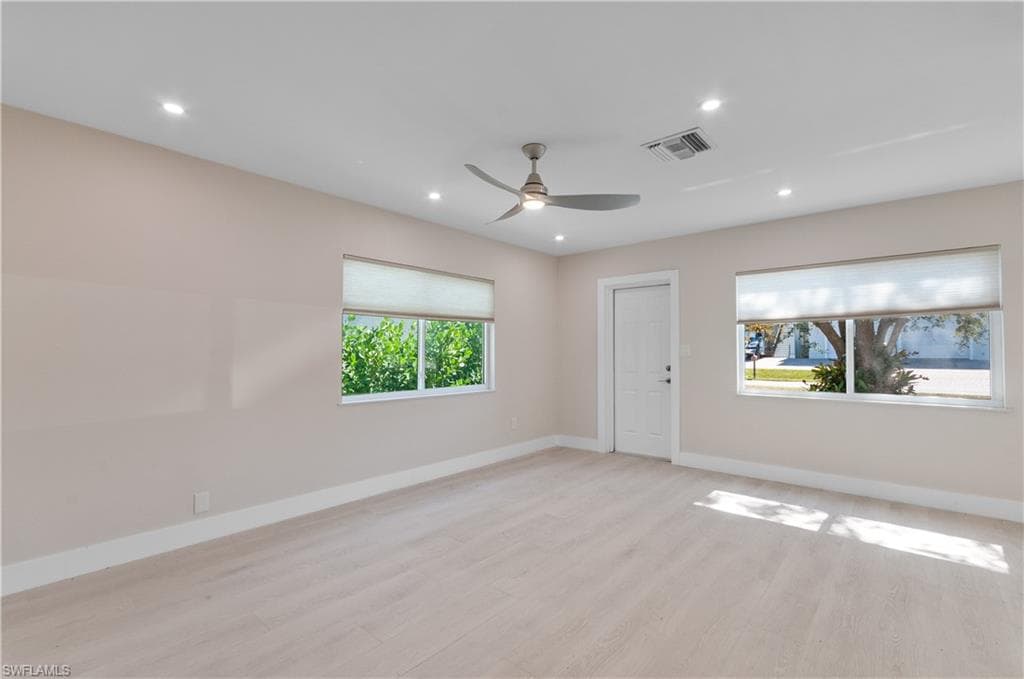 2685 Van Buren AVE-5