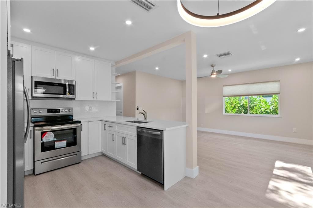 2685 Van Buren AVE-8