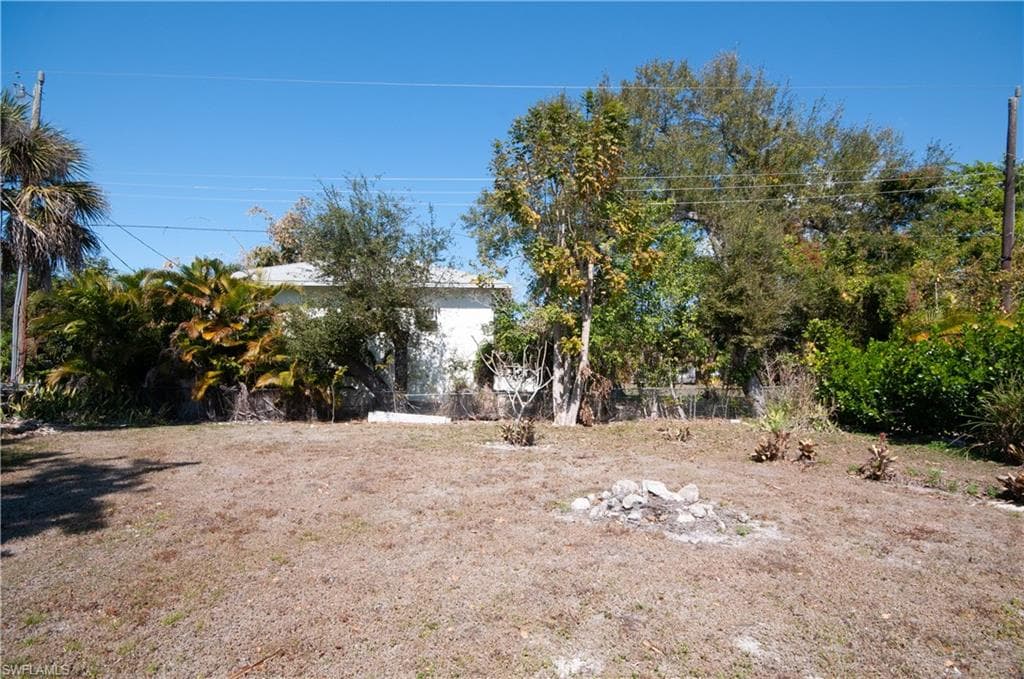 2685 Van Buren AVE-14