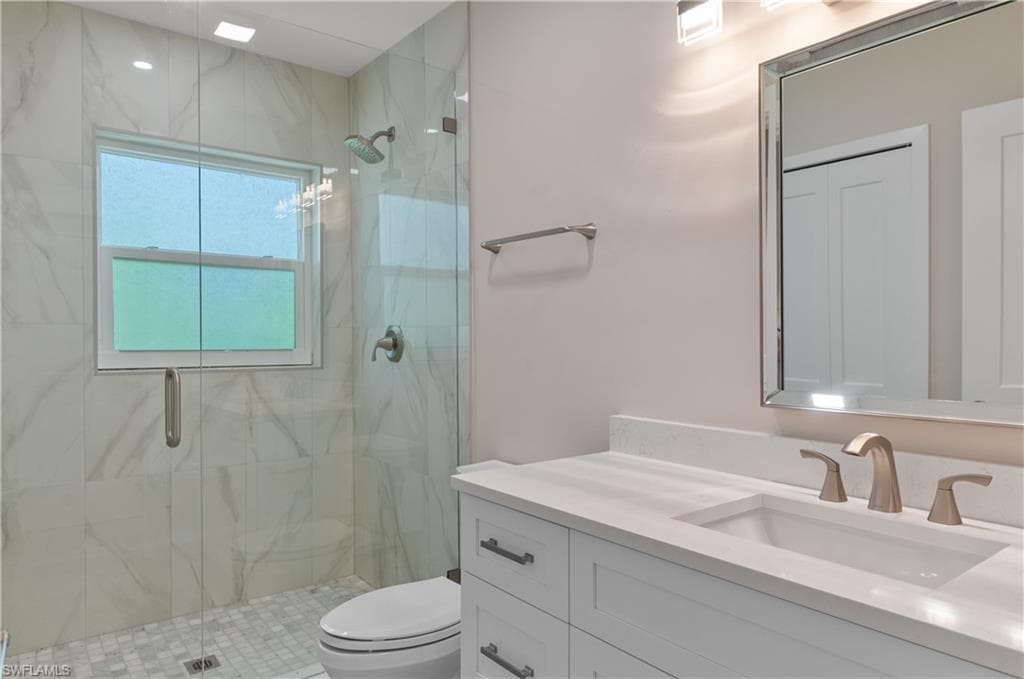 2685 Van Buren AVE-10