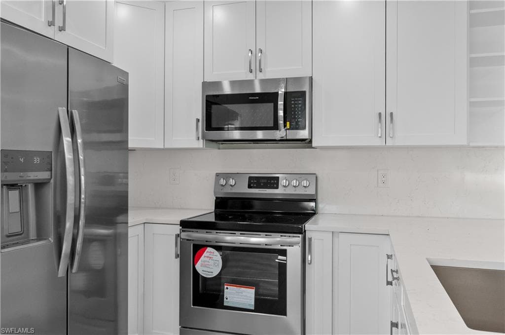 2685 Van Buren AVE-7